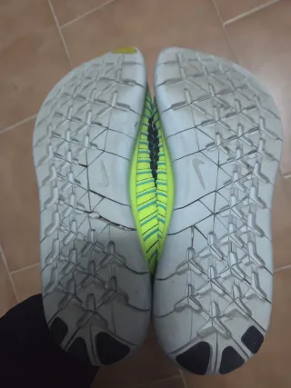 2x1 Zapatillas Nike Verdes y Rosas