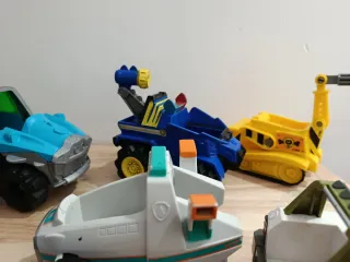 Lote Vehículos Patrulla Canina