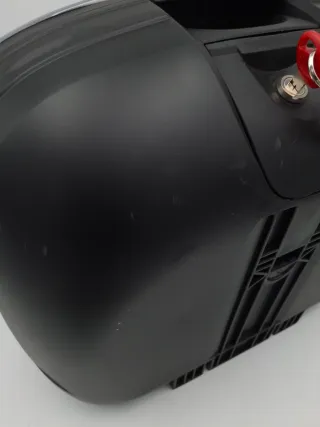 Baúl Shad SH37 con 2 llaves REF.08