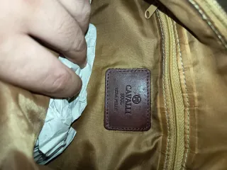 Borsa in pelle marrone e oro