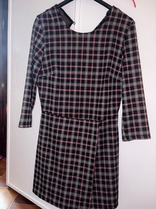 Vestito a quadri nero e rosa