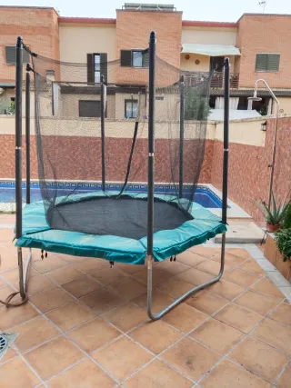 Cama elástica 240cm con red de seguridad