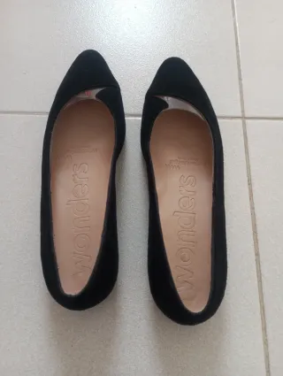 Zapatos Wonders Negros Mujer