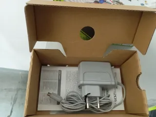 Nintendo New 2DS XL Negra y Lima