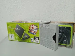 Nintendo New 2DS XL Negra y Lima