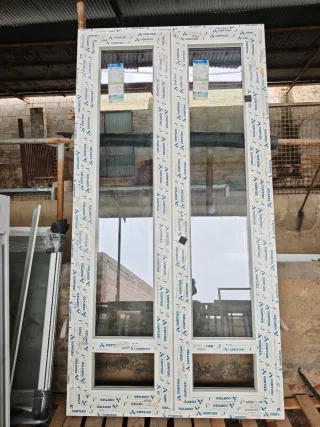 Balconera PVC oscilobatiente