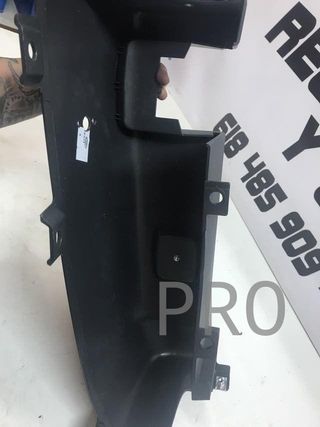 Esquina derecha paragolpes