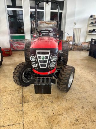 Tractor VTS Fieltrac 35 CV 4 Cilindros