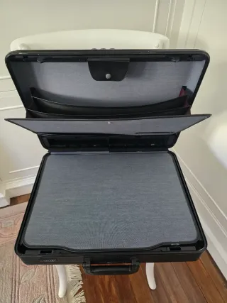 Maletín Delsey metálico vintage