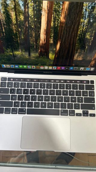 MacBook Pro 2020 13 8GB RAM i5 Plata