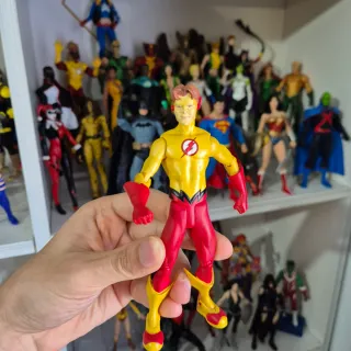 Kid Flash DC Direct Titans Figura