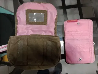 Trousse e portamonete Converse floreale