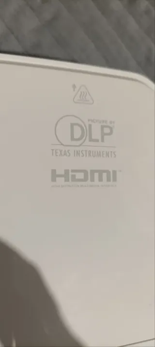 Proyector BenQ Blanco con Mando