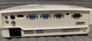 Proyector BenQ Blanco con Mando