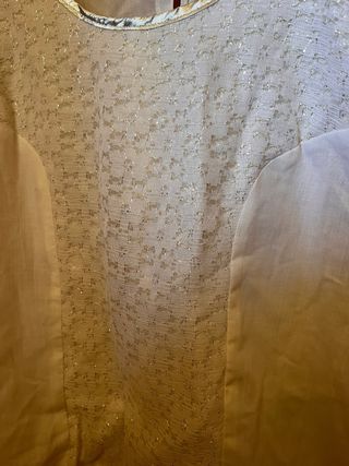 Blusa sin mangas plateada y blanca