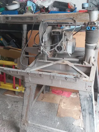 Sierra Ingletadora Radial 8103