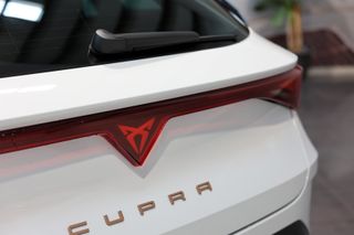 CUPRA Leon Sportstourer 1.5eTSI DSG 14KM