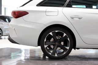 CUPRA Leon Sportstourer 1.5eTSI DSG 14KM