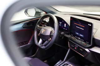 CUPRA Leon Sportstourer 1.5eTSI DSG 14KM