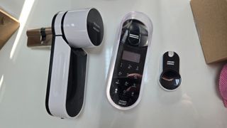 Cerradura TESA ENTR + Panel Táctil + Pulsador