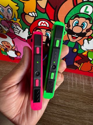 PAR Joy-Con Nintendo Switch Verde y Rosa ORIGINAL