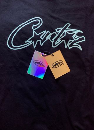 Camiseta Corteiz Negra Logo Verde