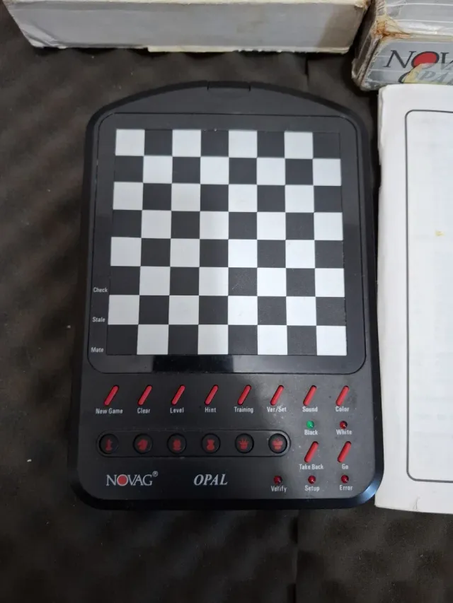 Novag Opal Xadrez Eletrônico