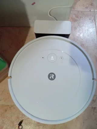 Roomba Combo Essential Robot Aspirador