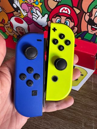 Joy-Con Nintendo Switch Azul y Amarillo Original