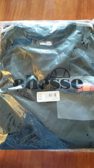 Ropa Ellesse