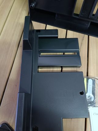 SOPORTE CON RUEDAS PARA ORDENADOR TORRE