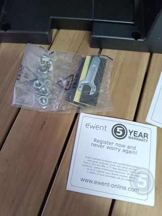 SOPORTE CON RUEDAS PARA ORDENADOR TORRE