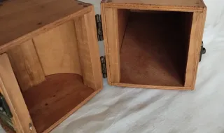 Contenitore in legno con mappa