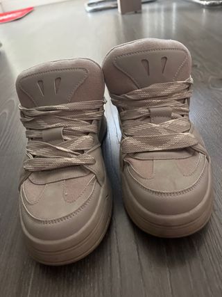 Zapatillas Bershka grises talla 44