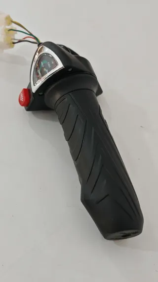 Acelerador Eléctrico 24V/36V/48V con Indicador