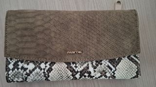 Cartera Parfois efecto piel serpiente
