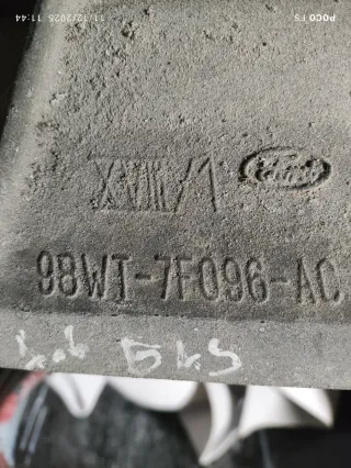 Caja de cambios 98WT-7F096-AC