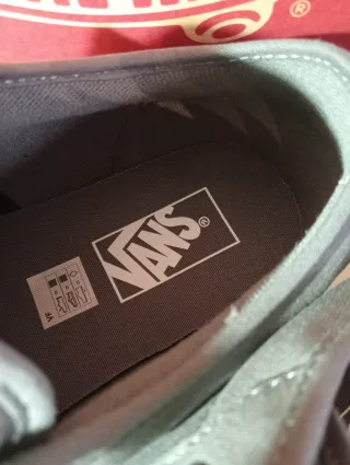 ESTRENA! Zapatillas Vans talla 42 Hombre