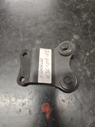 ♻️Soporte depósito Yamaha XJ6 09-15♻️