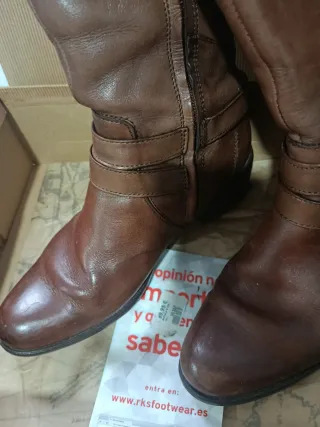 Botas altas de cuero marrón