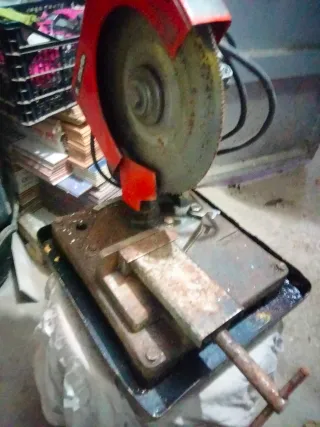 Cortadora ingletadora metal