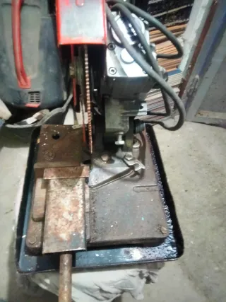 Cortadora ingletadora metal