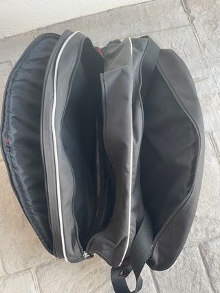 Macuto de pádel Boomerang negro y rojo