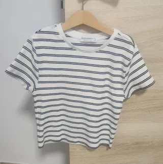 Camiseta Stradivarius Rayas Talla S