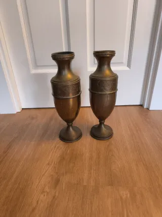 Antichi vasi d'altare in ottone dorato