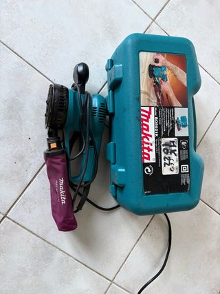 Lijadora Makita BO5021K con maletín