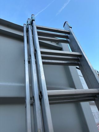 Escalera KRAUSE 3 tramos metálica