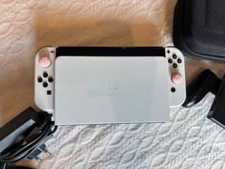 Nintendo Switch OLED + Accesorios