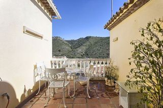 Casa adosada en venta en Benahavís