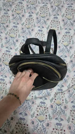 Mochila negra THE TOTEBAG